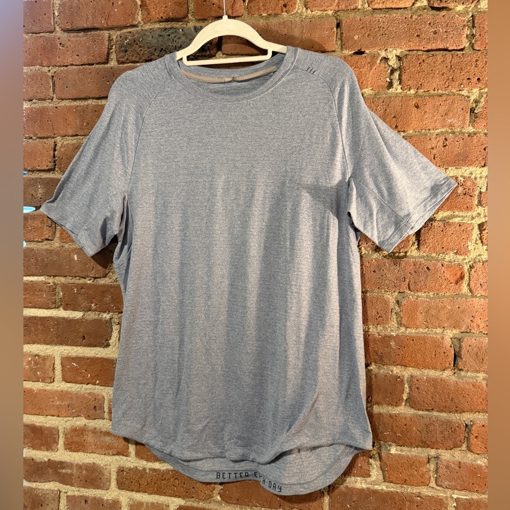 Men’s Lululemon T-shirt
